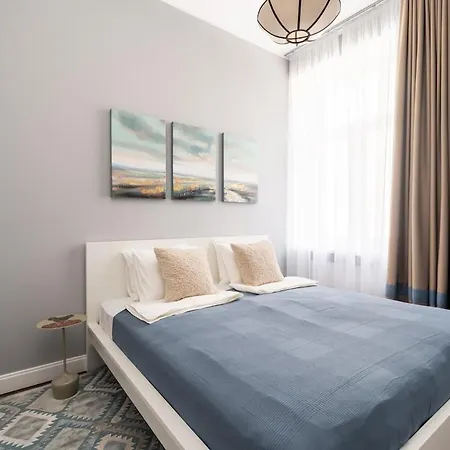 M14 - Heart Of Riga, 2 Bedrooms, Premium Design - By Innorental *